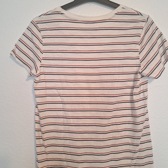 Universal Thread Tee - Picture 4 of 4